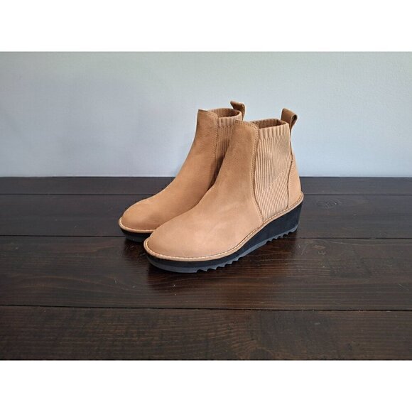 Eileen Fisher Camel Lilou Nubuck and Recycled Stretch Knit Bootie/NWOB, Sz. 5 - Picture 1 of 9